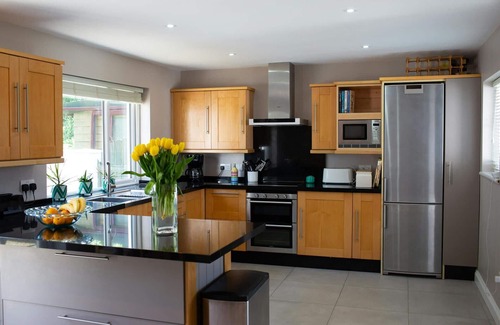 Felinwynt Cottage | Bryn-y-Mor Apartment, Mwnt