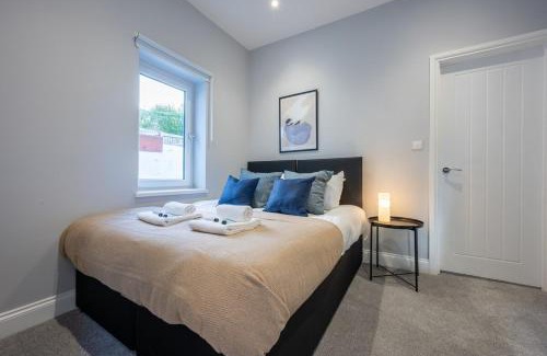 Newport House | Brynglas House by Tŷ SA