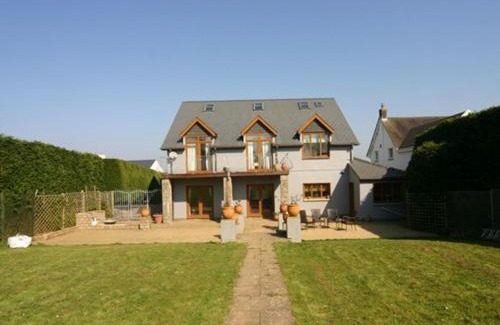 Crynant Apartment | Bryngower House