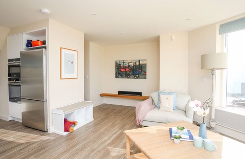 Trearddur Bay Cottage | BRYNIAU, pet friendly, luxury holiday cottage in Trearddur Bay