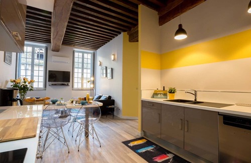 Beaune City Centre Apartment | BSH - Beaune Allerey - Parking included