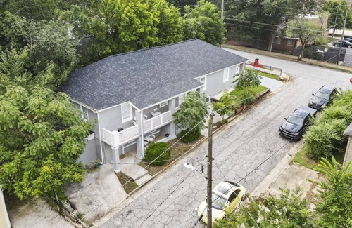 Pittsburgh Apartment | Bsmt Suite near Stadium w/Parking Coffee, BBQ, AC