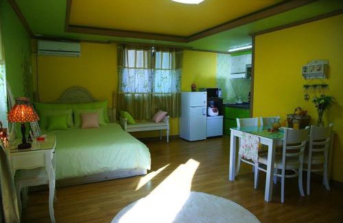 Byeonsan House | Buan baramyisogsagimA pensyeon