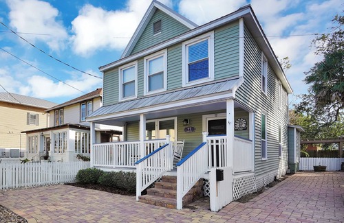 St. Augustine House | Buba's Bungalow- 3 Bedroom, 3 Bathroom home in Historical St. Augustine