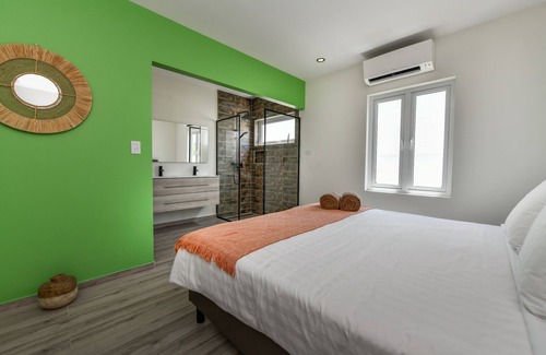 Bubali Villa | Buba Villa 2, modern Caribbean villa within walking distance of Eagle Beach!