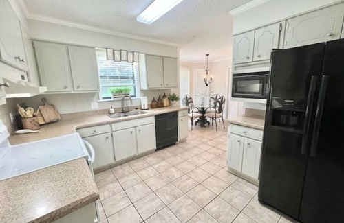 Valdosta House | Bubba & Lulu's Northlake Rental