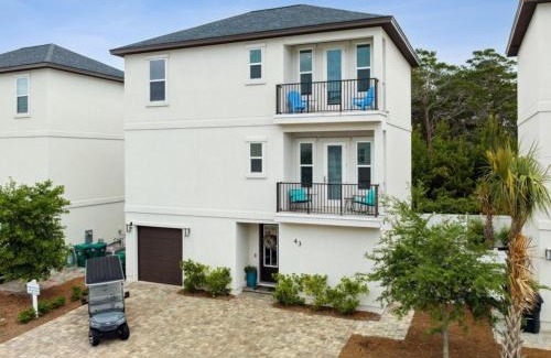 Miramar Beach House | Bubbles By The Sea With Low-Speed Vehicle