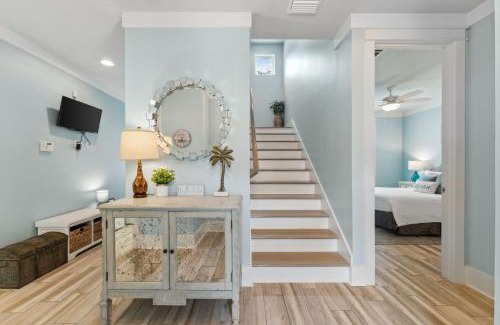 Miramar Beach House | Bubbles By The Sea With Low-Speed Vehicle