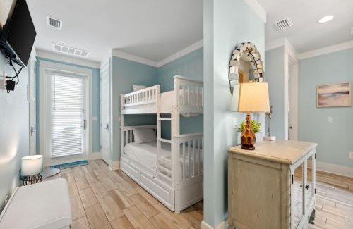 Miramar Beach House | Bubbles By The Sea With Low-Speed Vehicle