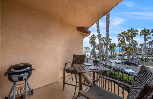 South Oceanside Condo | Buccaneer Beach Lookout Amazing home, ocean-view rooftop deck - steps to beach, garage & central AC