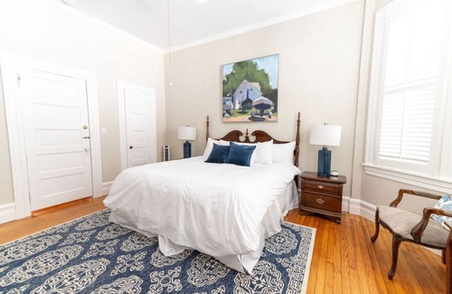 Edenton Bed & Breakfast | Buccaneer Room - Captain's Quarters Inn, Downtown Historic Edenton