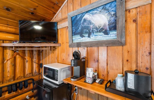 West Yellowstone Cabin | Bucking Moose Bison Cabin (#11)