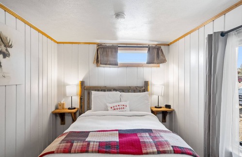 West Yellowstone Hotel | Bucking Moose Squirrel Suite (#9)