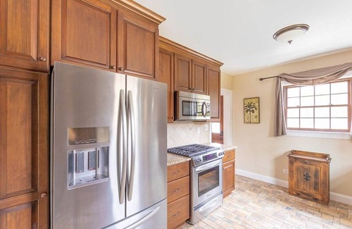 Venable House | Buckingham Hall | Luxury, Furnished 3BR Home 1 mile from UVa & 1.5 to Downtown