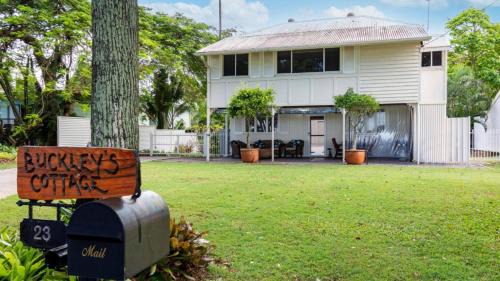 Bongaree House | Buckley's Cottage By The Sea