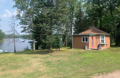 Winter Cabin | Bucktail Lodge Lakeview Cabin on Barker Lake in Winter, Wisconsin
