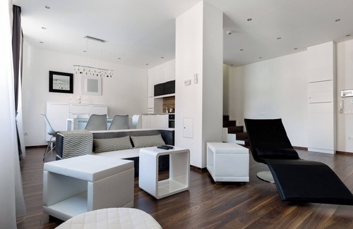 Inner City Budapest Apartment | Budapest michaelides suites 2 bedroom modern flatin the heart of Budapest for 4
