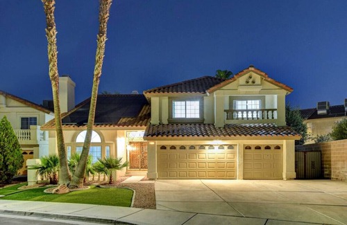 Green Valley North House | Buddha Play | Modern | Pool & Spa Near Vegas strip
