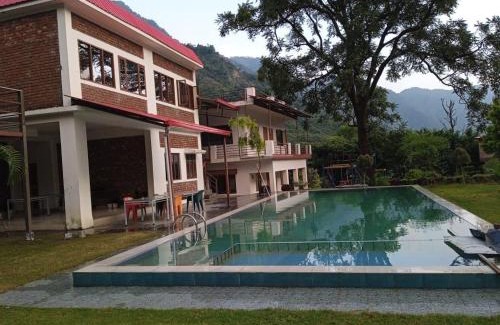 Timilimansingh House | Buddy Hikers stay Dehradoon