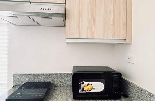 Mandurriao Apartment | Budget Bunk Studio Comfort