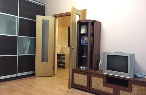Leninskiy Apartment | Budget Flat in Gorsky District