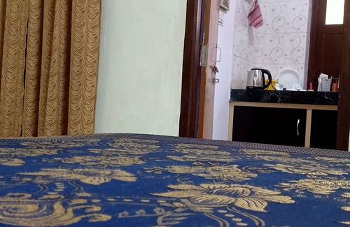 Gayariawas Apartment | Budget friendly Homestay at very good locality nearby all attractions