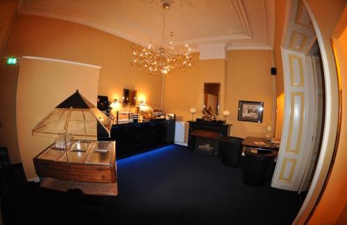 Edelstenenbuurt Hotel | Budget Hotel Le Beau Rivage