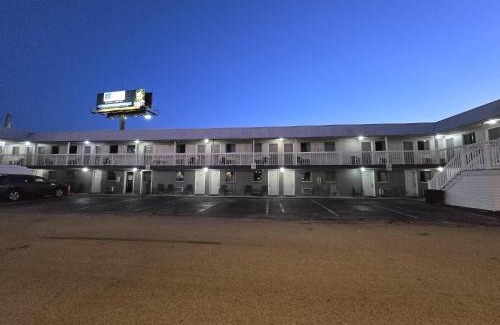 Atlantic Beach Hotel | Budget inn North Myrtle Beach
