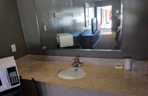 New Castle Hotel | Budget Motor Lodge