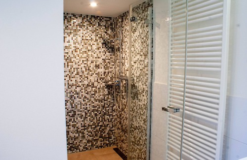 Alpnachstad House | Budget Rooms Pilatus