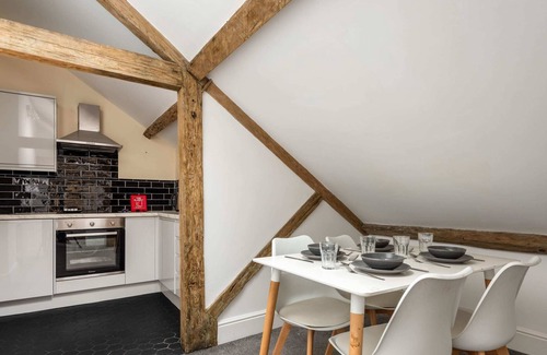 Doncaster Apartment | Budget Studio Apartment in Central Doncaster