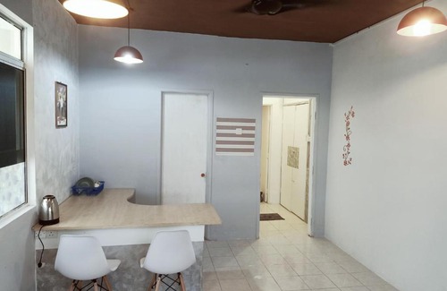 Melati Utama Apartment | BUDGETED unit 1room 1hall 1BR 1CP PV3 Danau Kota, Setapak Homestay