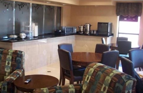 Hearne Hotel | Budgetel Inn & Suites