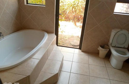 Kempton Park House | Budias guest lodge