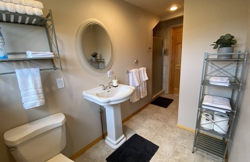 Buena Vista House | Buena Vista Dream: Family, pet & RV friendly, close to town on 2+ acres!🌄