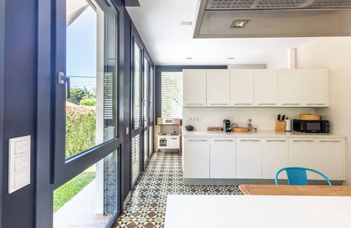 Pedregalejo Villa | Buenaventura, charming villa close to the sea