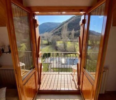 Biescas Apartment | Buenavista Biescas l Parking l Wifi l Trastero