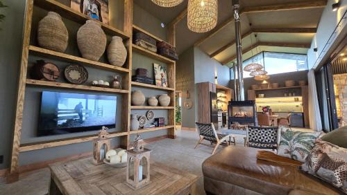 George Cabin | Buff & Fellow Eco Cabins