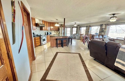 Tahlequah Cabin | Buffalo Cabin Gorgeous Illinois River view