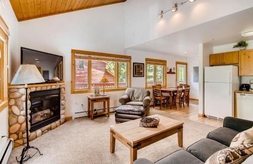 Fall River Estates Apartment | Bugle Pointe B23 by Estes Park Condos
