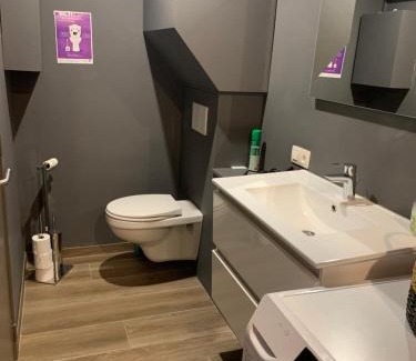 Tournai House | Bulle du puits avec jacuzzi et sauna privatif