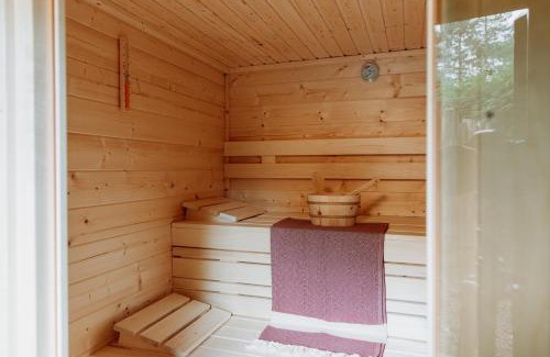 Diessen House | Bumblebee Cabin