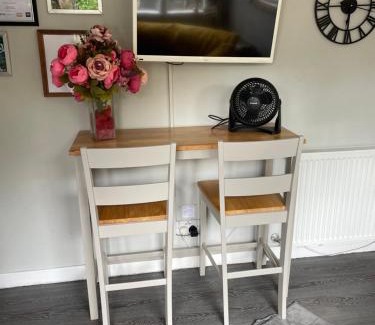 Falkirk House | Bumble’s Barn