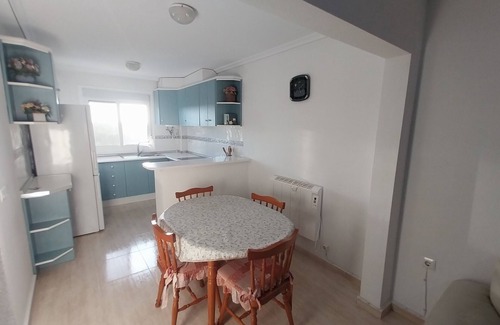 Gran Alacant House | Bungalow 1200 M from the beach, Swimming pool, Parking, Wi-Fi, Satellite TV