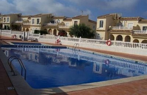 Gran Alacant House | Bungalow 1200 M from the beach, Swimming pool, Parking, Wi-Fi, Satellite TV