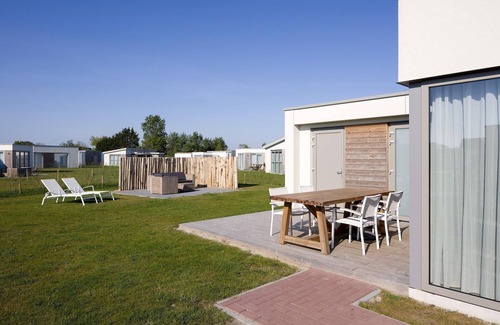 Nieuwvliet House | Bungalow at Nieuwvliet Bad Beach Resort