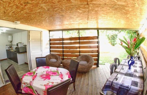 Petite-ÃŽle House | bungalow avec piscine chauffée.