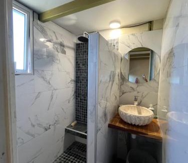 Centre Ville Apartment | Bungalow case Agathe