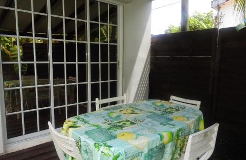 Le Robert House | Bungalow charmant au Robert + piscine
