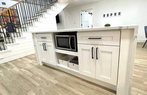 Georgetown House | Bungalow close to Gtown Square/Bikes/Outdoor Space